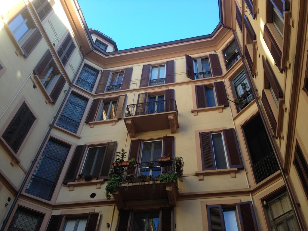 Zebra Rosso Apartment มิลาน ภายนอก รูปภาพ
